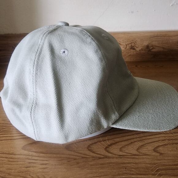 NY Giants Baseball Cap Adjustable Strap Beige NFL Fan Gear Headmost Never Worn K - Picture 6 of 9